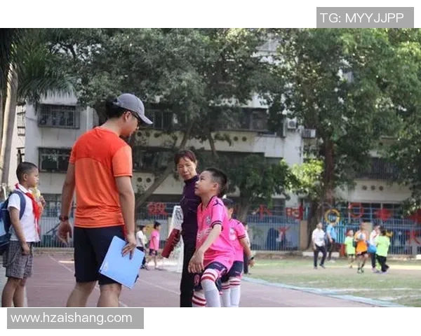 足球lm带你领略全球足球盛事的精彩瞬间与背后的故事